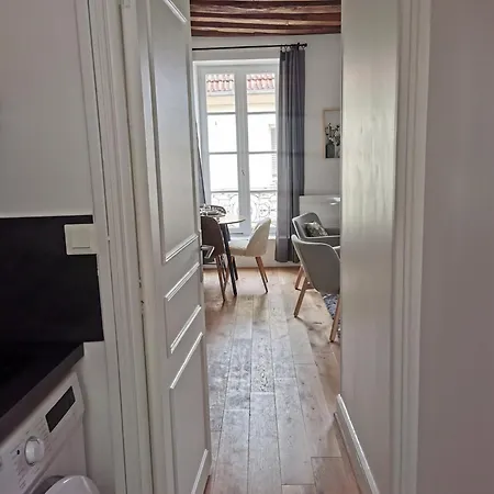 Saint-ger, What Else ! Apartment